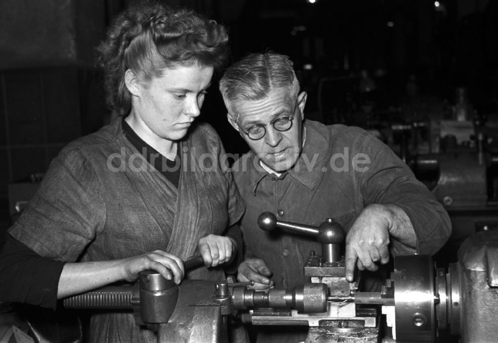 Leipzig: Werk Polygraph in Leipzig in der DDR