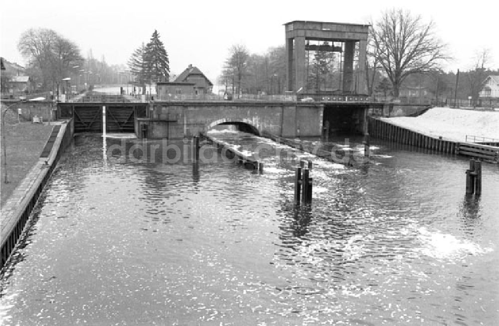 DDR-Bildarchiv: Wernsdorf - Wernsdorfer Schleuse Foto: Schönfeld