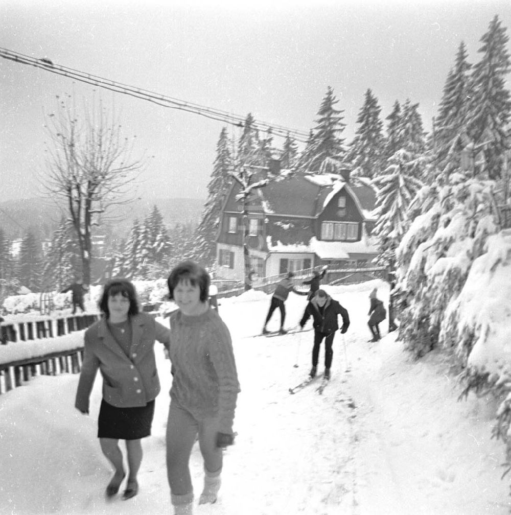 Osterzgebirge: Winter im Osterzgebirge November 1965 Umschlagsnr.: 1965-58