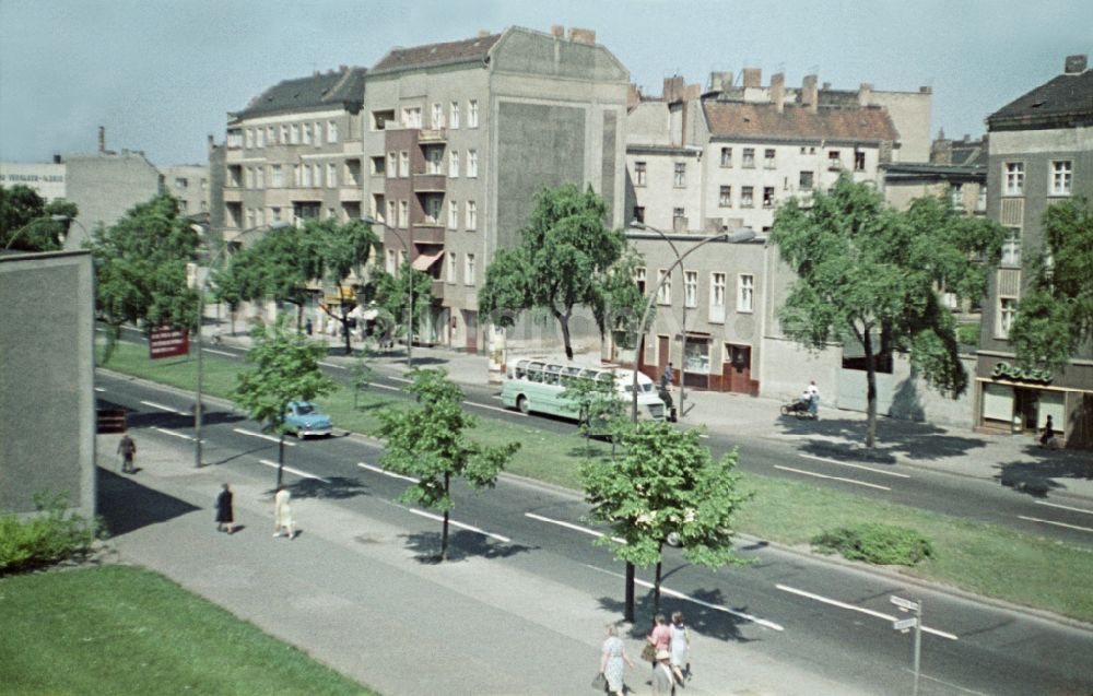 DDR-Fotoarchiv: Berlin - Wohnsiedlung Frankfurter Allee Ecke Jessnerstrasse in Berlin in der DDR