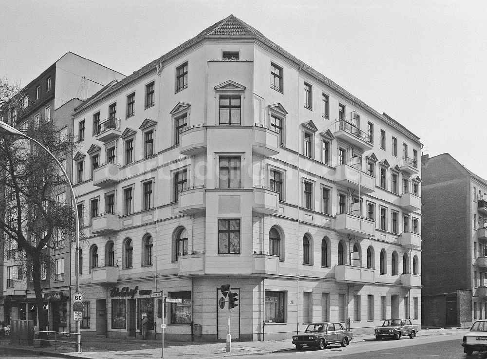 Berlin: Wohnsiedlung Frankfurter Allee Ecke Jessnerstrasse in Berlin in der DDR