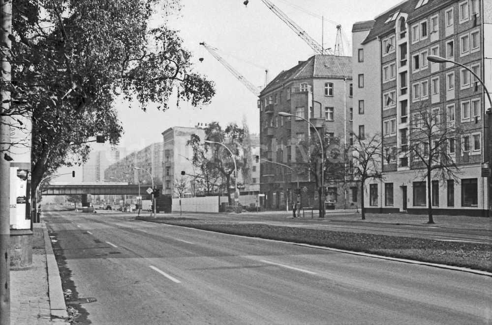 Berlin: Wohnsiedlung Frankfurter Allee Ecke Jessnerstrasse in Berlin in der DDR