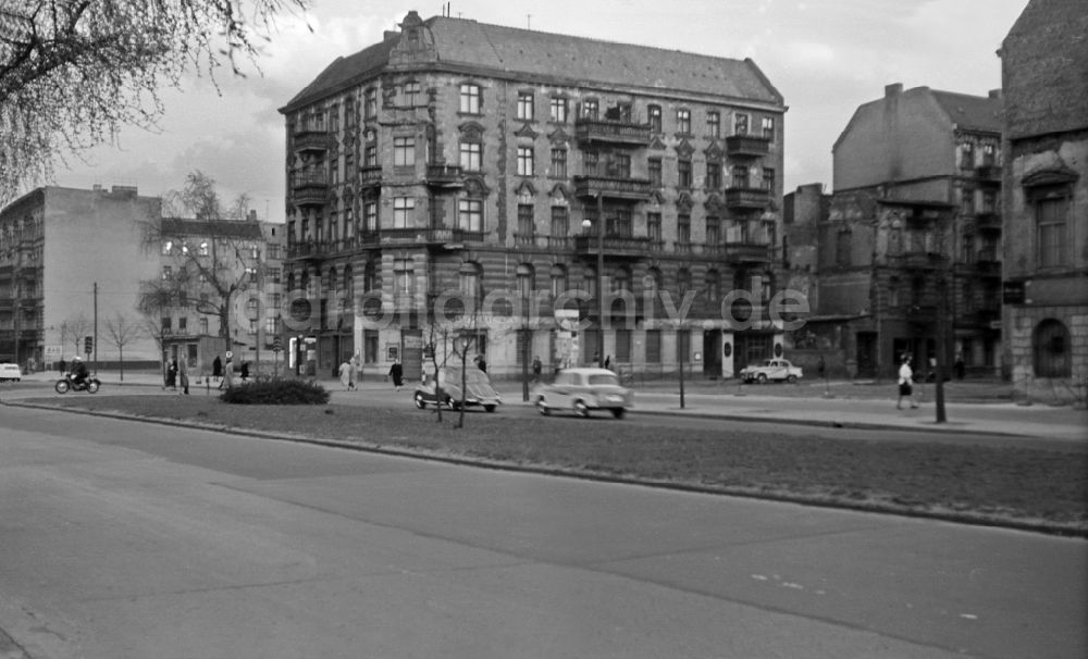 DDR-Bildarchiv: Berlin - Wohnsiedlung Frankfurter Allee Ecke Jessnerstrasse in Berlin in der DDR