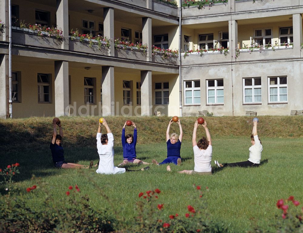 DDR-Bildarchiv: Karlsburg - Zentralinstitut für Diabetes Gerhardt Katsch in Karlsburg in der DDR