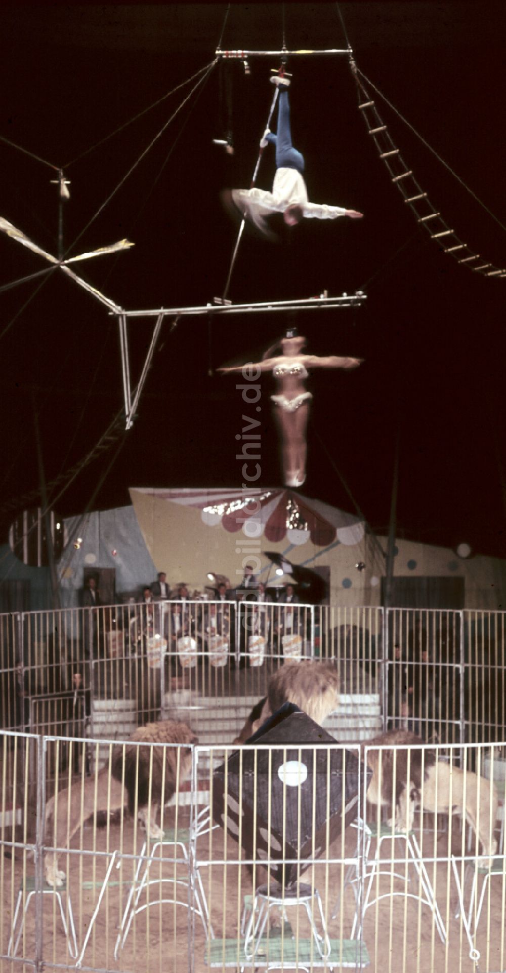 DDR-Bildarchiv: Berlin - Zirkus Busch in Berlin in der DDR